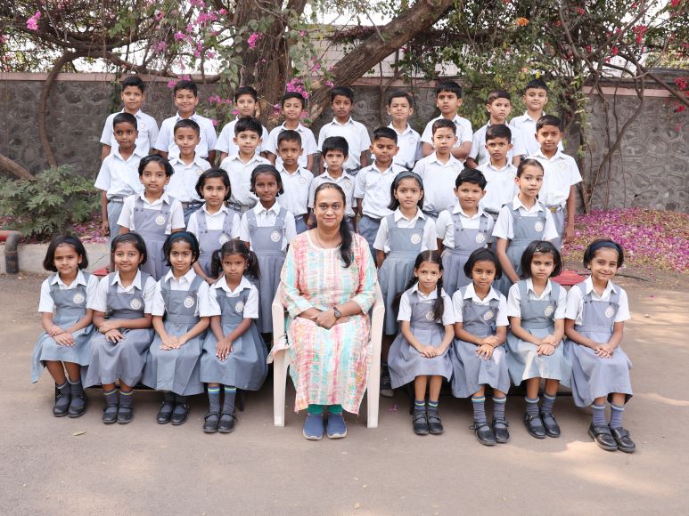 Std II C - Mrs. Prerna Kakade