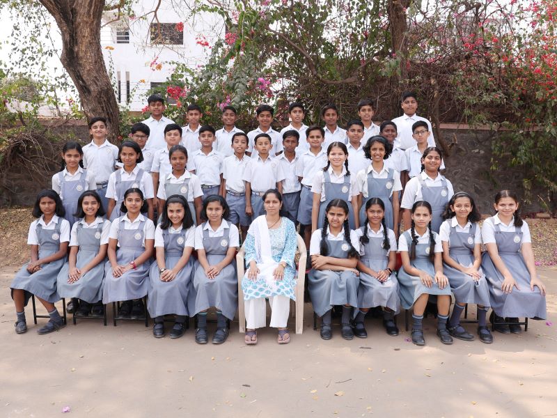 Std VI B - Mrs. Chandani Aland