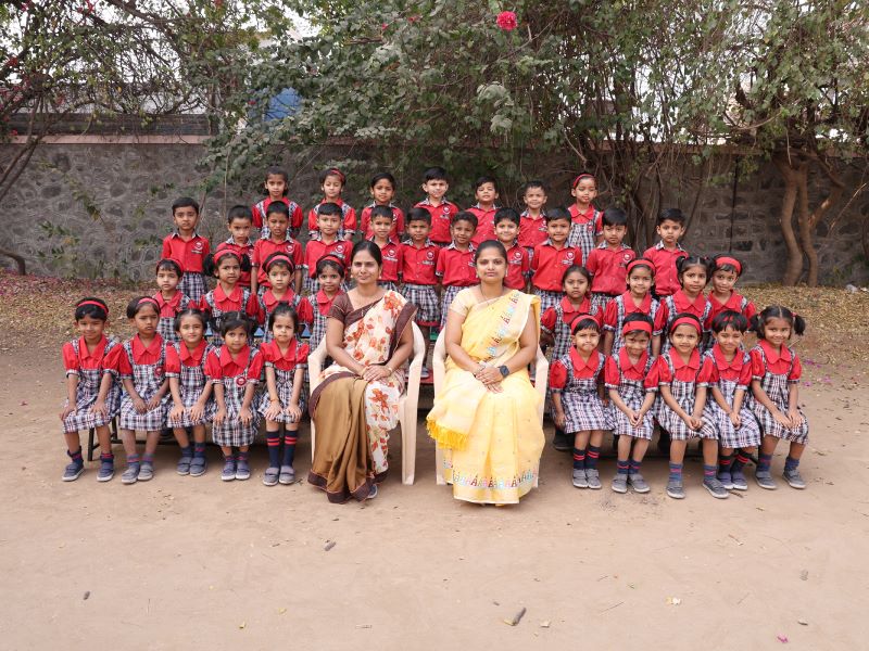  LKG - Gulmohar Mrs. Dhanashree Shinde