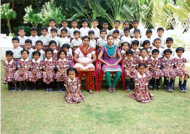  LKG - Sunflower Mrs. Sheela Godse 