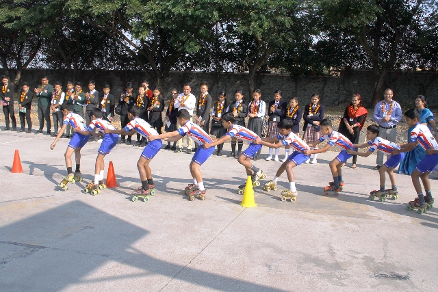 All the expert skaters from Stds. I to VI enthrall the guests With their Skating skills. 