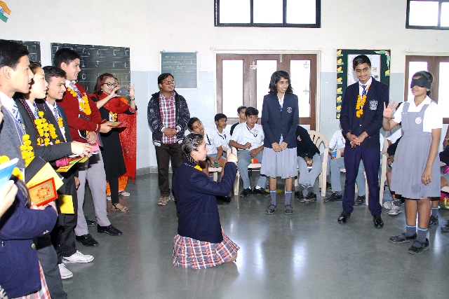 Skill demonstration by Rajul Kothari with blindfold. 
